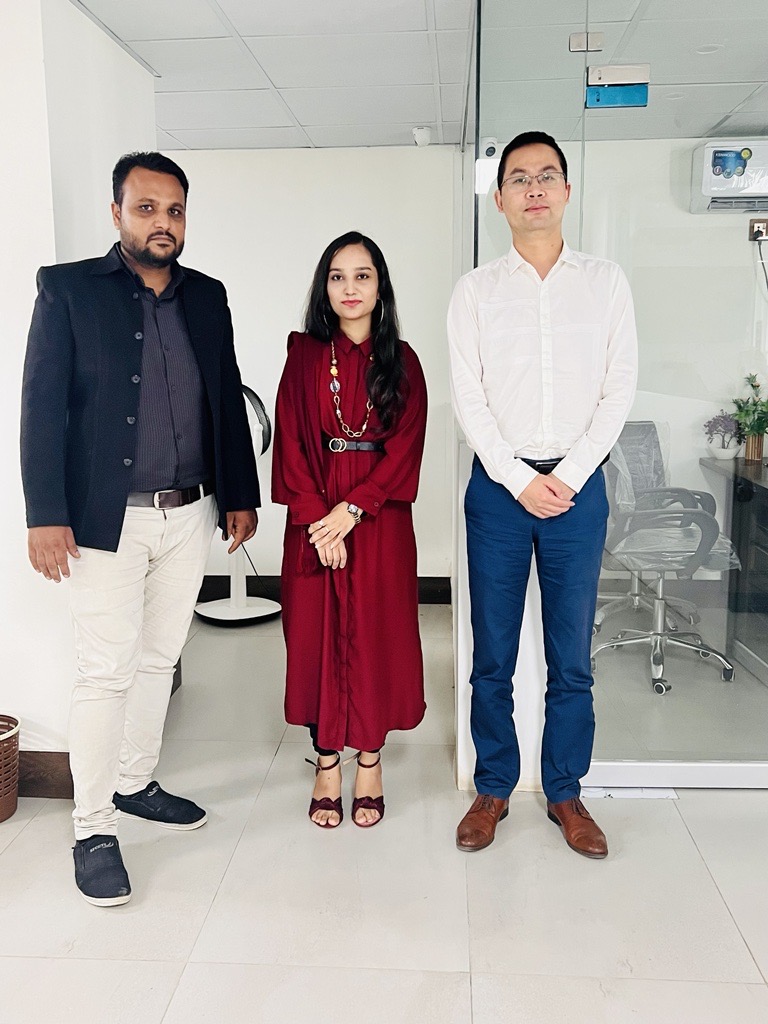 Squarera family with Huawei Member